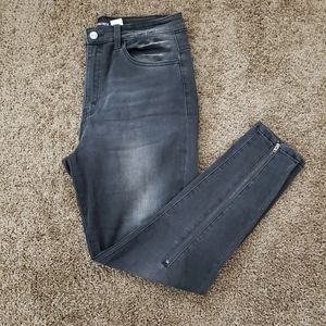 Fashion Nova zipper jeans